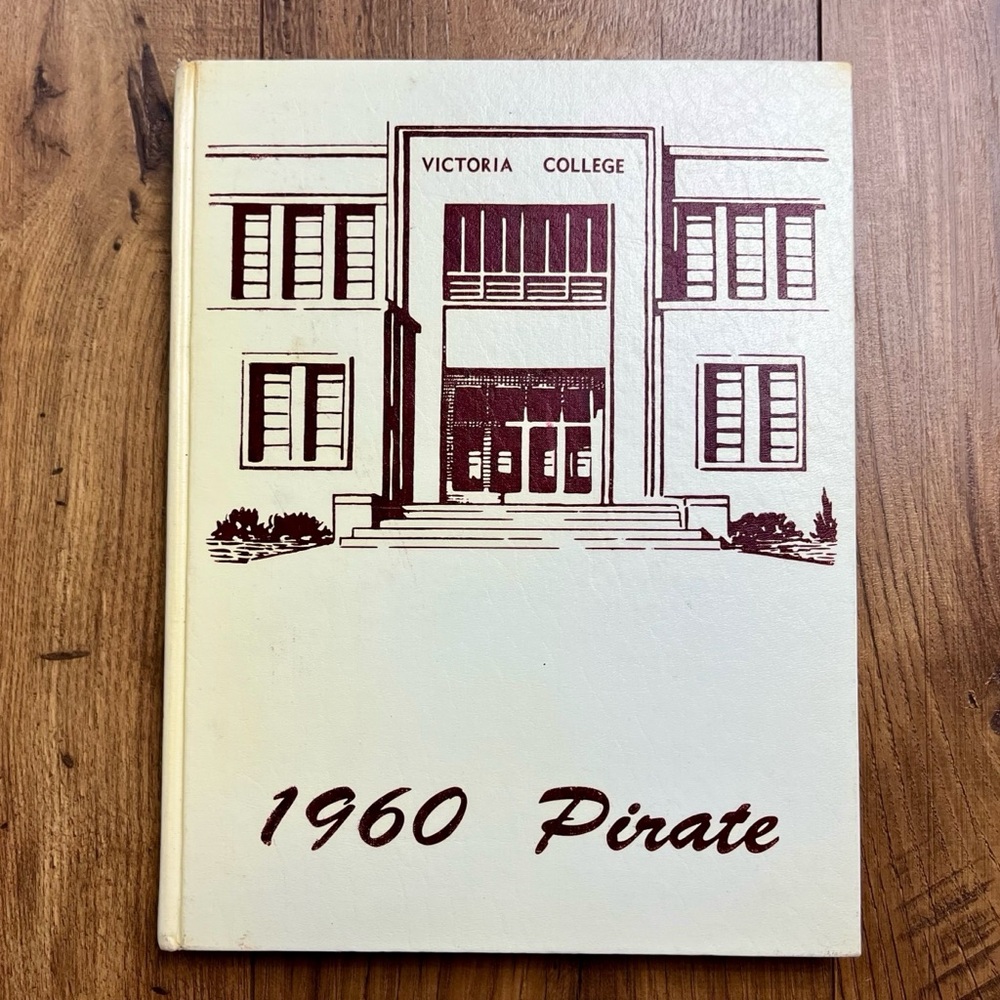 1960 Victoria College Texas TX Yearbook Pirate Basketball Track Golf Tennis